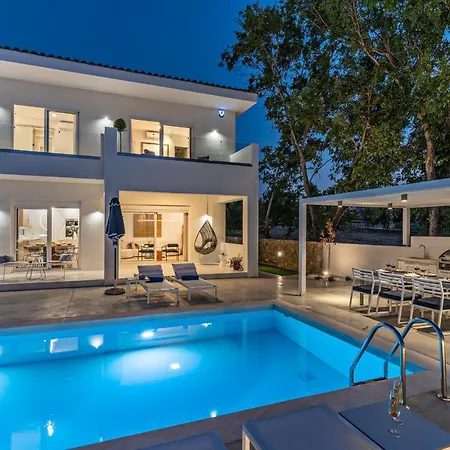 Constantinos Villa, Sublime Island εscape, By Thinkvilla Villa *